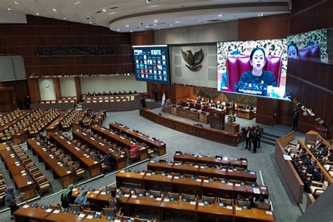 Foto Perempuan Dan Politik