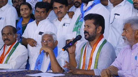 Congress Tjs కోదండరామ్‌కు రేవంత్ రెడ్డి హామీ కలిసి పనిచేయాలని