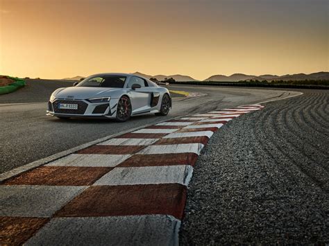 Nouveauté Nouvelle Audi R8 Coupé V10 GT RWD une brute de 620 ch pour