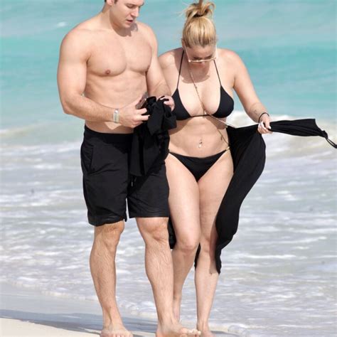 Latest Hot Shanna Moakler Bikini Pics