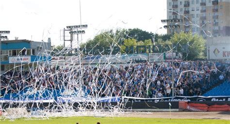 Kibice Stali Rzeszów walczą o stadion Kibice net