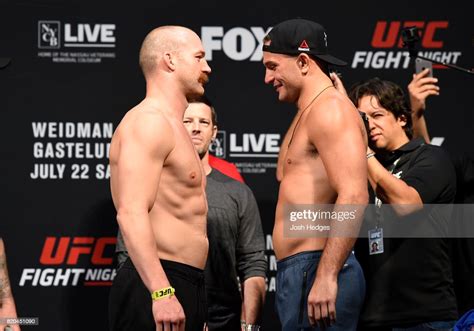 Patrick Cummins And Gian Villante Face Off During The Ufc Fight Night