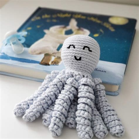 Octopus For A Preemie Nicu Octopus Crochet Octopus Jelly Etsy