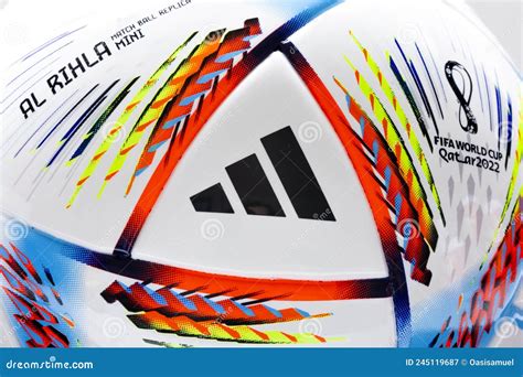 Une Macro Proche Du Logo D Un Adidas Al Rihla Football Concept