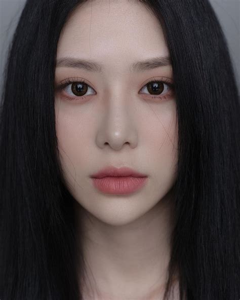 메이크업 아티스트 김소연はInstagramを利用しています H M makeup luminous luminous