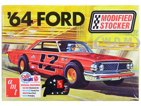 Skill 2 Model Kit 1964 Ford Galaxie Modified Stocker 1 25 Scale Model Amt Amt1383