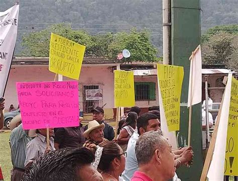 En Coetzala Recibieron A Nahle Con Protesta Al Calor Pol Tico