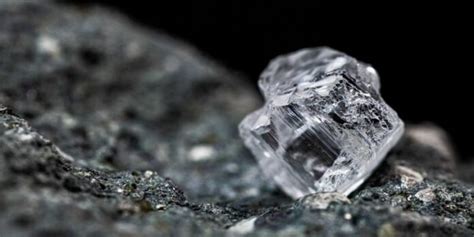 Angola's Diamond Industry Promises High Returns for Investors - Angolan ...