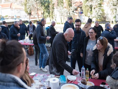 Hdz Bih Op Inska Organizacija Stolac Foto Advent U Stocu