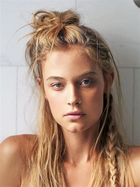 Le Fashion 20 Inspiring Half Up Top Knot Hairstyles