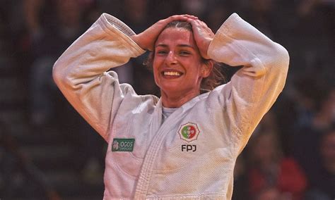 B Rbara Timo Conquista Ouro No Judo No Grand Slam De Paris Di Rio