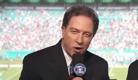 Announcer Kevin Harlan Calls 2 Nfl Games At Once Remains The Best Cinemablend