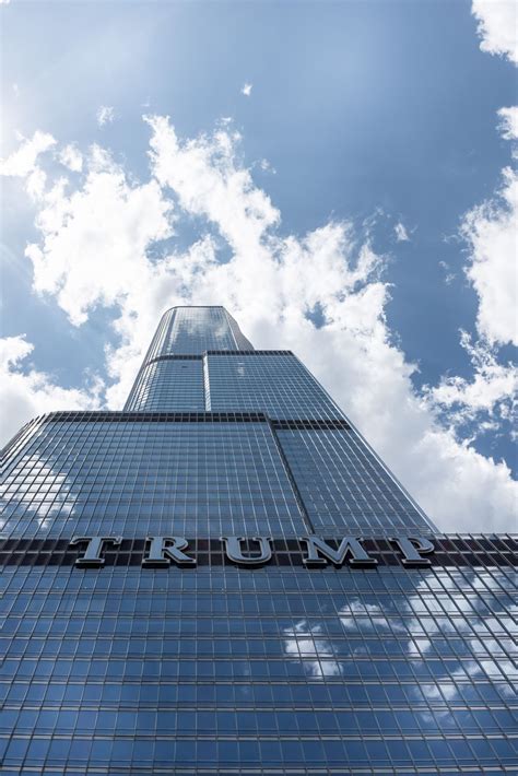 Trump tower in Chicago | Free Stock Image - Barnimages