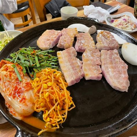 전주 서신동 맛집 솥뚜껑에 구워먹는 ‘석산 숯가마 삼겹살 네이버 블로그