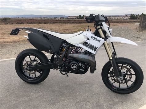 Pin Em Banshee Supermoto