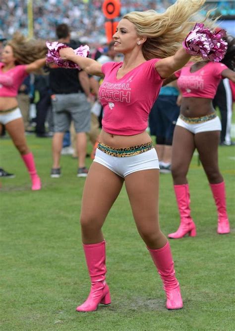 Pin by romeowithafetish on NFL CHEERLEADERS_QUEEN SIZE PANTYHOSE ...