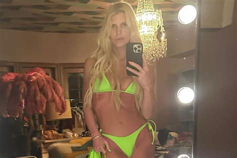 Pantera Calendario Consejo jessica simpson en bikini S t ecuación