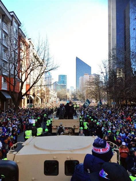 Police estimate 700,000 people showed up for the Seahawks Super Bowl ...