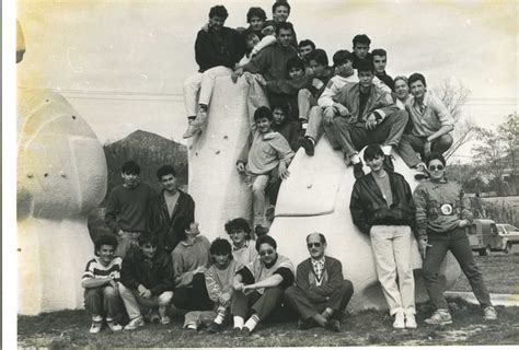 Photo De Classe Terminale F2 88 89 De 1989 Lycée Pierre Gilles De