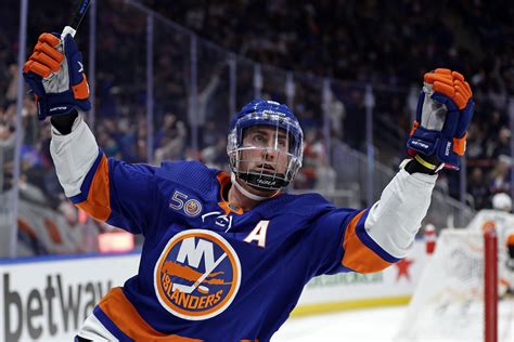 Tickets for islanders are selling out fast as the playoff race heats up 8