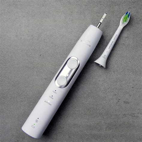 Sonicare ProtectiveClean 6100 Vs DiamondClean Smart Electric Teeth