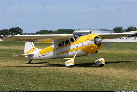 Cessna 195 - Untitled | Aviation Photo #1592012 | Airliners.net