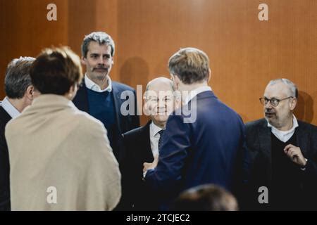 R L Olaf Scholz Spd Bundeskanzler Und Wolfgang Schmidt Spd Chef Des