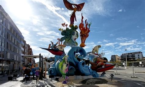 La Cremà cierra una intensa semana de Fallas en Castellón comunidad