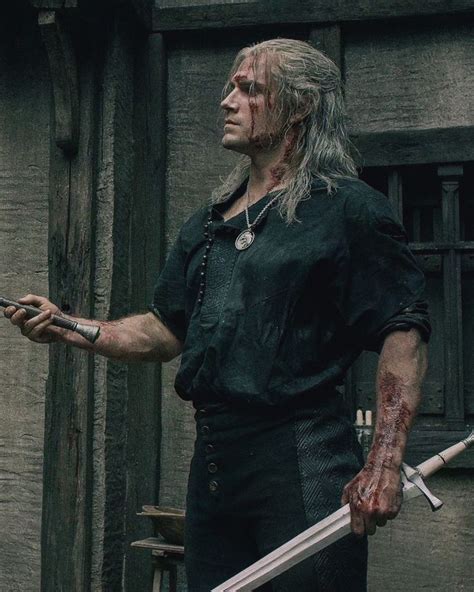 Hexer Geralt Von Riva In Der Netflixserie Gespielt Von Henry Cavill The Witcher Henry Cavill