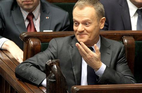 Tusk Upomnia Si O Swoj Tablic Rozbrajaj Ca Reakcja Ambasadora