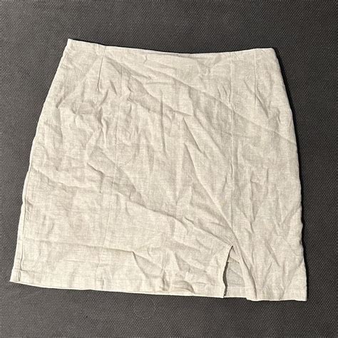 Glassons Linen Skirt With Small Slit Never Worn Depop