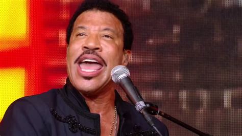 Lionel Richie Stuck On You Live At Glastonbury 2015 Youtube