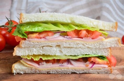 Бутерброды с ветчиной и сыром – простой и вкусный рецепт с фото (пошагово)