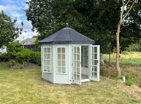 BRECKLAND HERITAGE OCTAGONAL