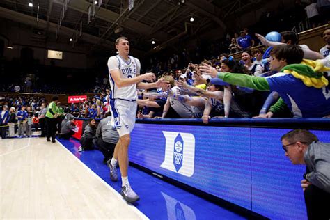 Flagg Thrives With All Around Game For No 7 Duke In College Debut