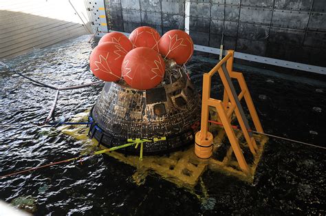 Nasa S Artemis I Orion Capsule Splashes Down After Day Moon Mission