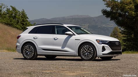 Audi Q8 E Tron 2024MY Color Glacier White US Spec Front Three