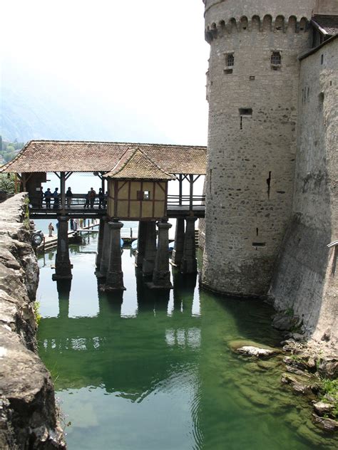 Be swept away by these beautiful photos of Chillon Castle , Switzerland. | BOOMSbeat