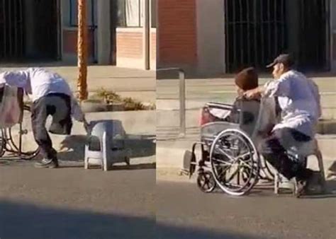 “amor Eterno” Abuelo Sin Una Pierna Pasea A Su Esposa En Silla De