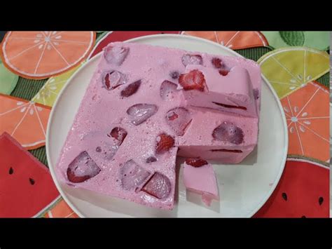 Delicioso Postre De Gelatina De Fresa Con Queso Philadelphia