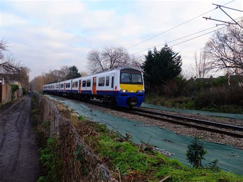 London Overground Class 321 414 Seen Here Is Ex London Mid Flickr