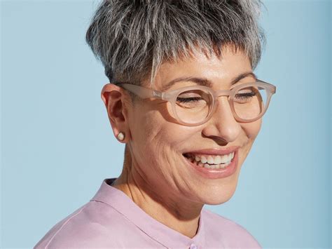 Bari Nude Borneo Readers