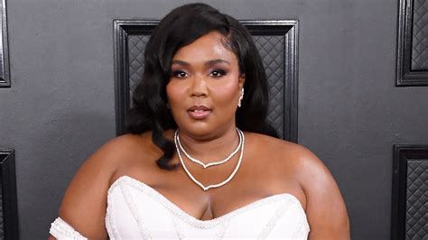 Grammys 2020: Lizzo's Makeup, Hair, and Nail Look — Exclusive Interview ...