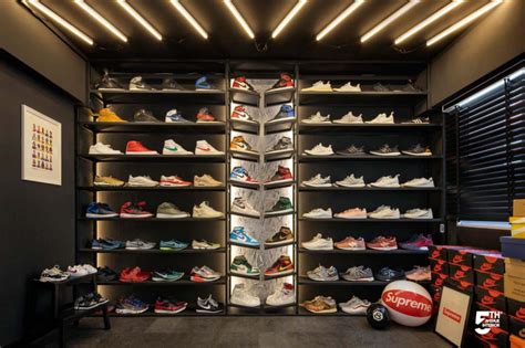 10 shoe display ideas to rival Kane Lim's from Bling Empire, Lifestyle ...