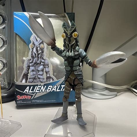 Ultraman Series Alien Baltan Generation I Ver SHF Monster 15cm