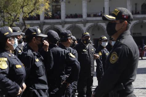 Casi 500 policías buscan garantizar seguridad para Navidad y Año Nuevo