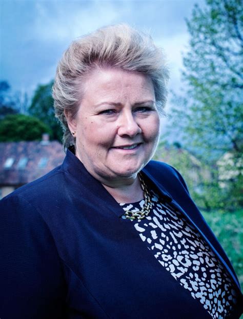 9 Hot Sexy Erna Solberg Bikini Pics