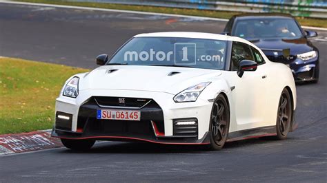 Nissan GT-R Nismo Spy Photos | Motor1.com Photos