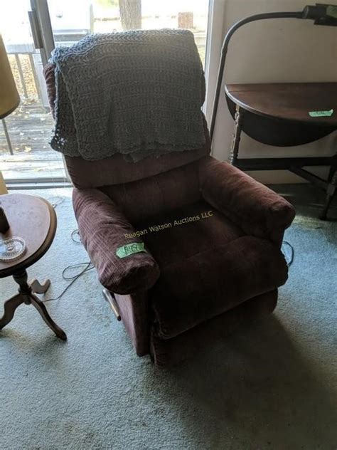 Lazy Boy Rocker Recliner Live And Online Auctions On