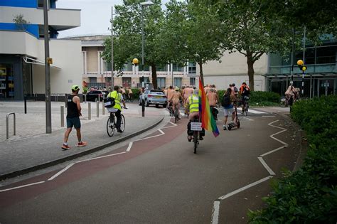 AAC8223 Bristol World Naked Bike Ride In Canon S Way On S Flickr